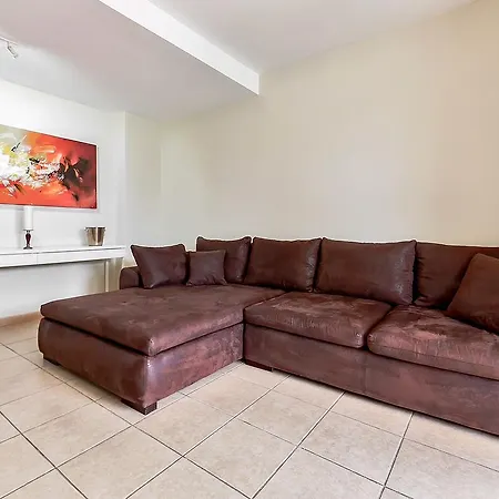 Appartement Oasis Fanabe Iii *